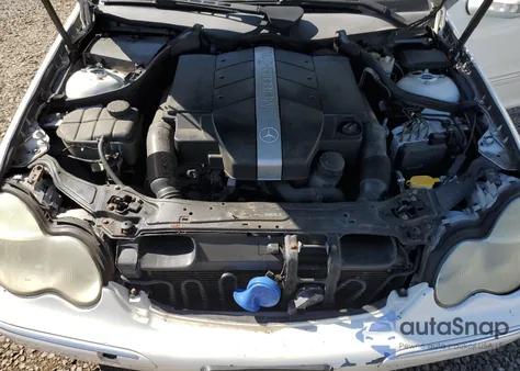 2004 Mercedes-Benz C 240 4Matic z USA, uszkodzony, nr VIN WDBRF81J04F512788